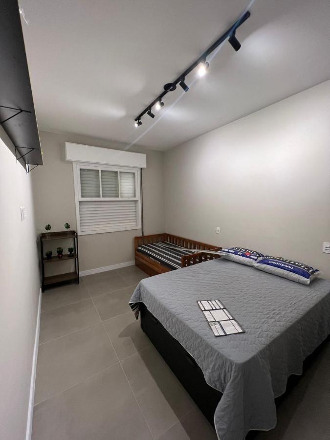 Lindo Apartamento Em Frente A Praia - * Santos (Sao Paulo)